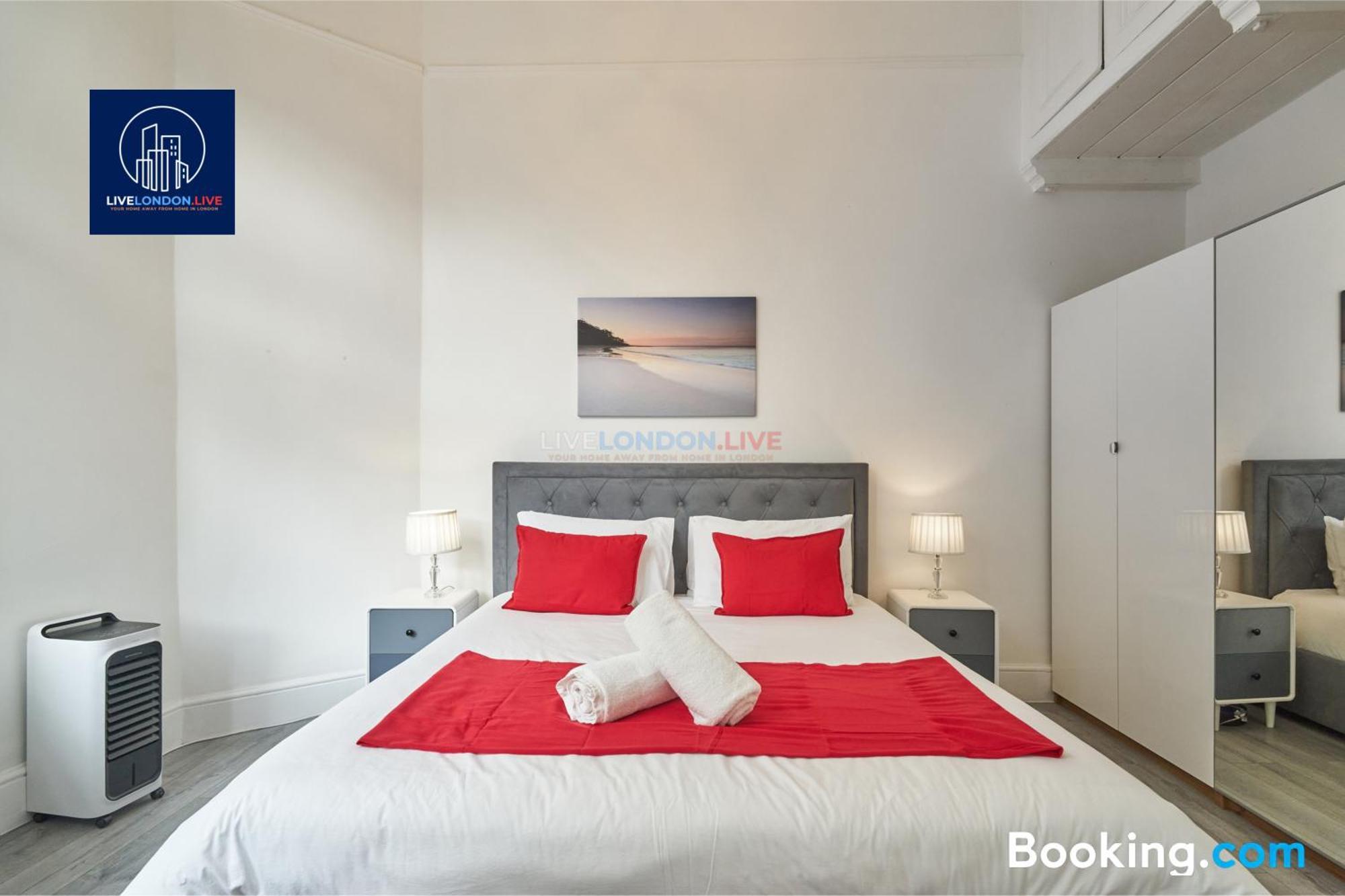 Last-Minute Specials L Sleeps Up To 4 Guests L One-Bedroom Apartment With King Bed And High Ceilings Near Camden By Live London Short Lets & Serviced Accommodation Dış mekan fotoğraf