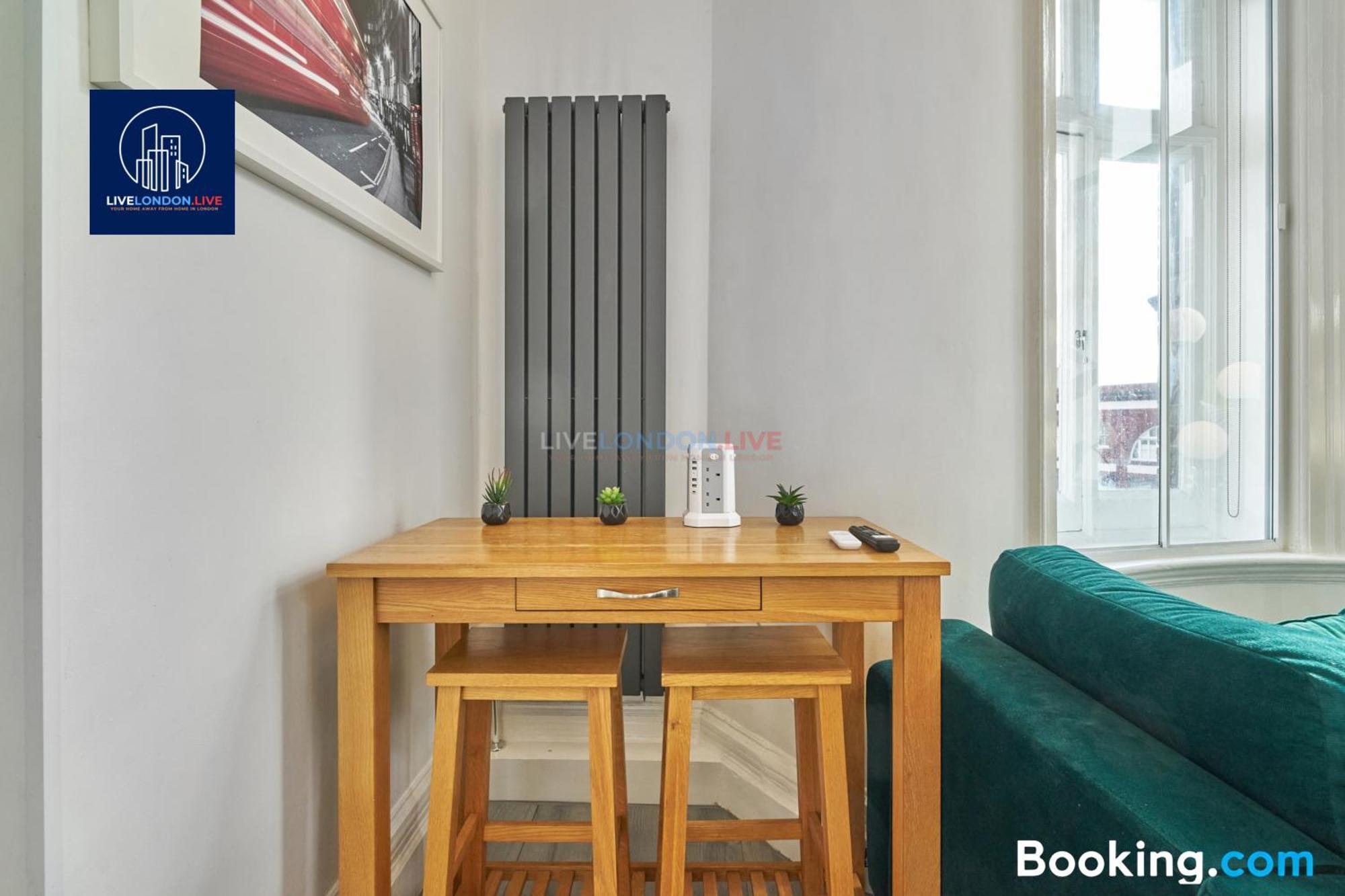 Last-Minute Specials L Sleeps Up To 4 Guests L One-Bedroom Apartment With King Bed And High Ceilings Near Camden By Live London Short Lets & Serviced Accommodation Dış mekan fotoğraf